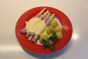 Spargel mit Schinken & Sauce Hollandaise (1)