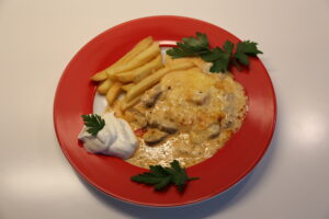 Gyros in Metaxasauce (1)