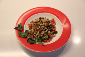 Salata fasolia mavromatika (1)