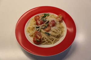 Pasta al Pomodoro Crudo (1)