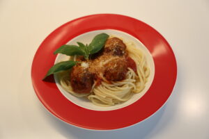 Spaghetti con polpette (1)