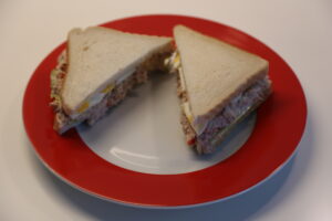 Tuna Sandwich (1)