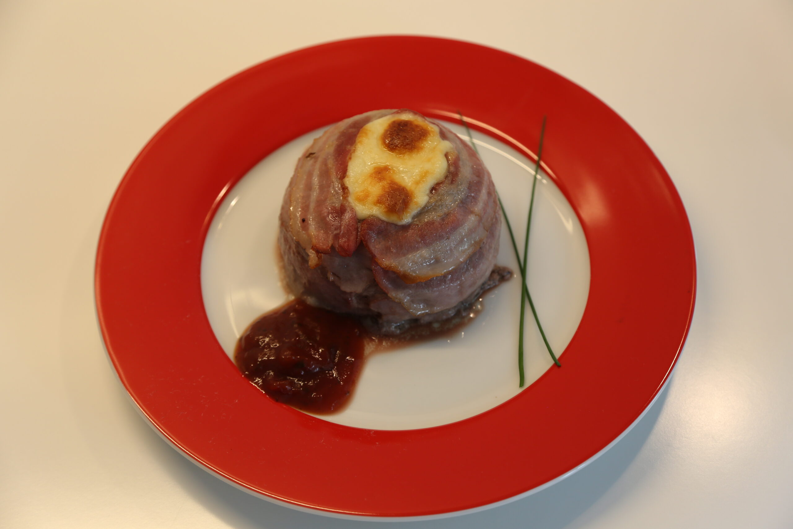 Beer Can Bacon Burger (1)
