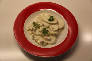 Kartoffelsalat mit Mayonnaise (1)