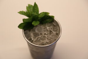 Champagne Julep (1)