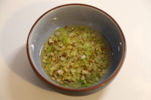 Jiāng cōng Jiàng (Ginger Scallion Sauce) (1)